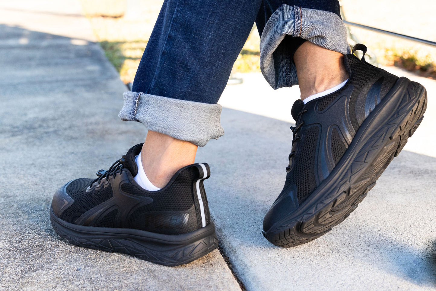 POGO® 減震運動鞋 POGO® Athletic Offloading Sneaker