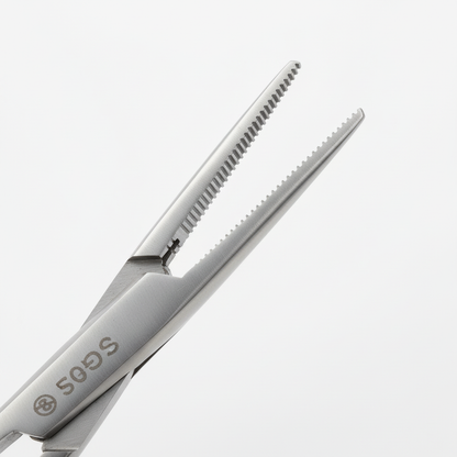 Haemostat Forceps Tip Detail